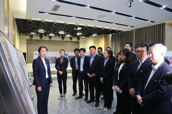 中国尊龙集团