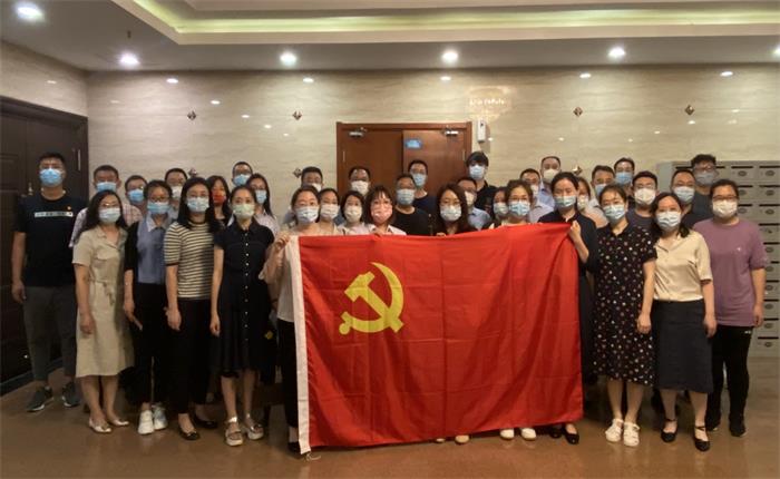 中国尊龙集团