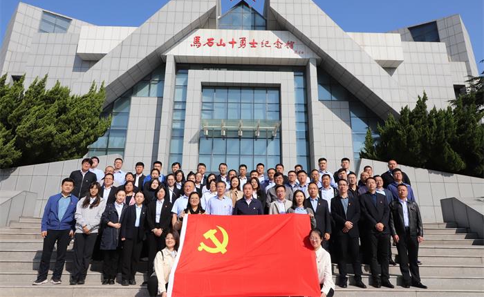 中国尊龙集团