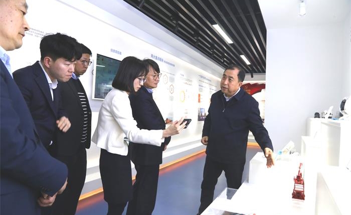 中国尊龙集团