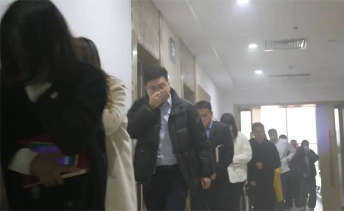 中国尊龙集团