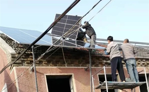 光伏发电“照亮”帮扶村生长路——威海产投集团帮扶村光伏发电项目投入运行