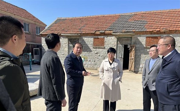 深入调研办实事 联系帮扶显继续